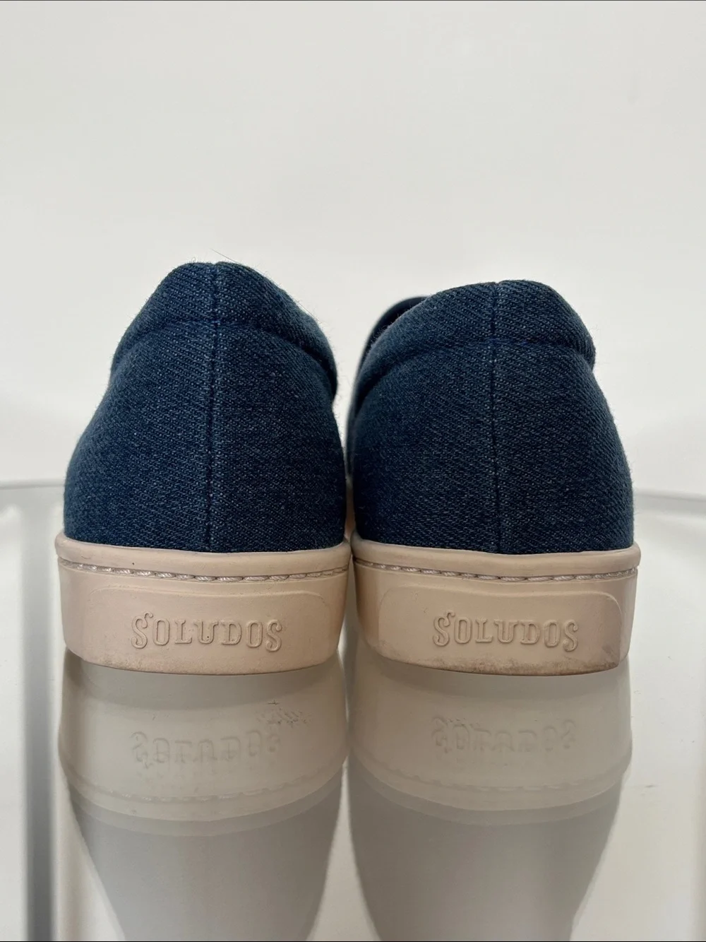 Saludos Women’s Blue Chambray Canvas Embroidered Slip-On Flats Floral Animal Art